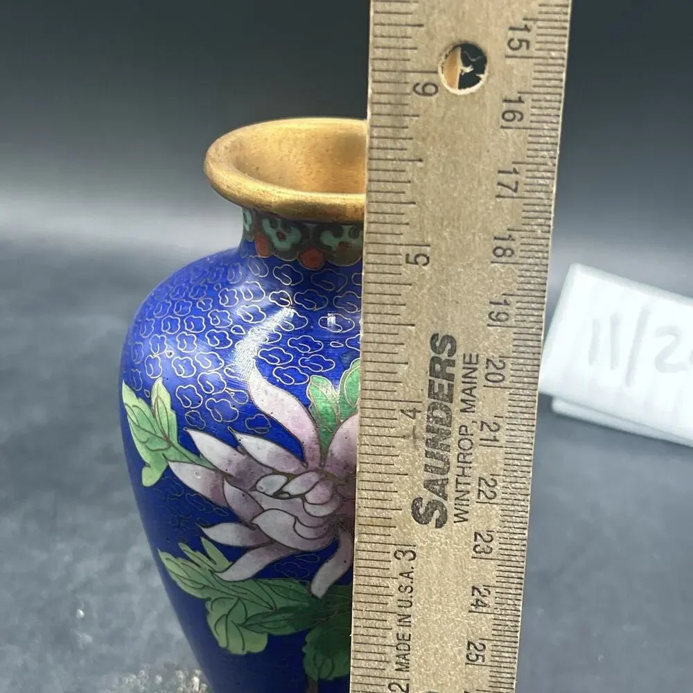 VINTAGE CHINESE Cloissoné SMALL VASE FLOWERS ON Royal Blue HEIGHT 5.25”